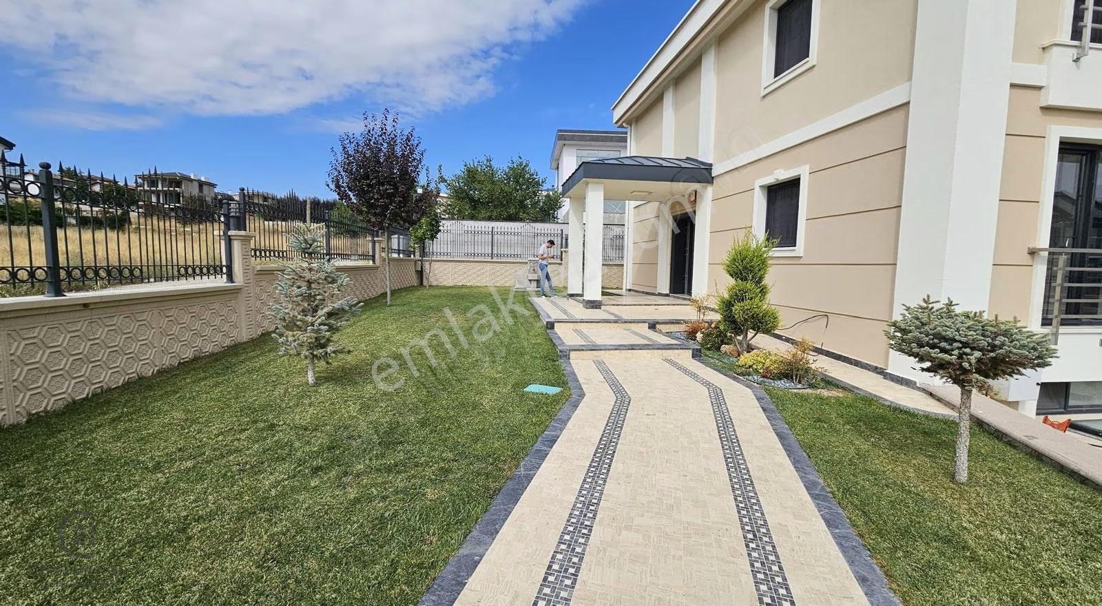 Güzelyalı Mahallesinde Lüks Satılık 5+2 Villa Fırsatı - Görsel 10