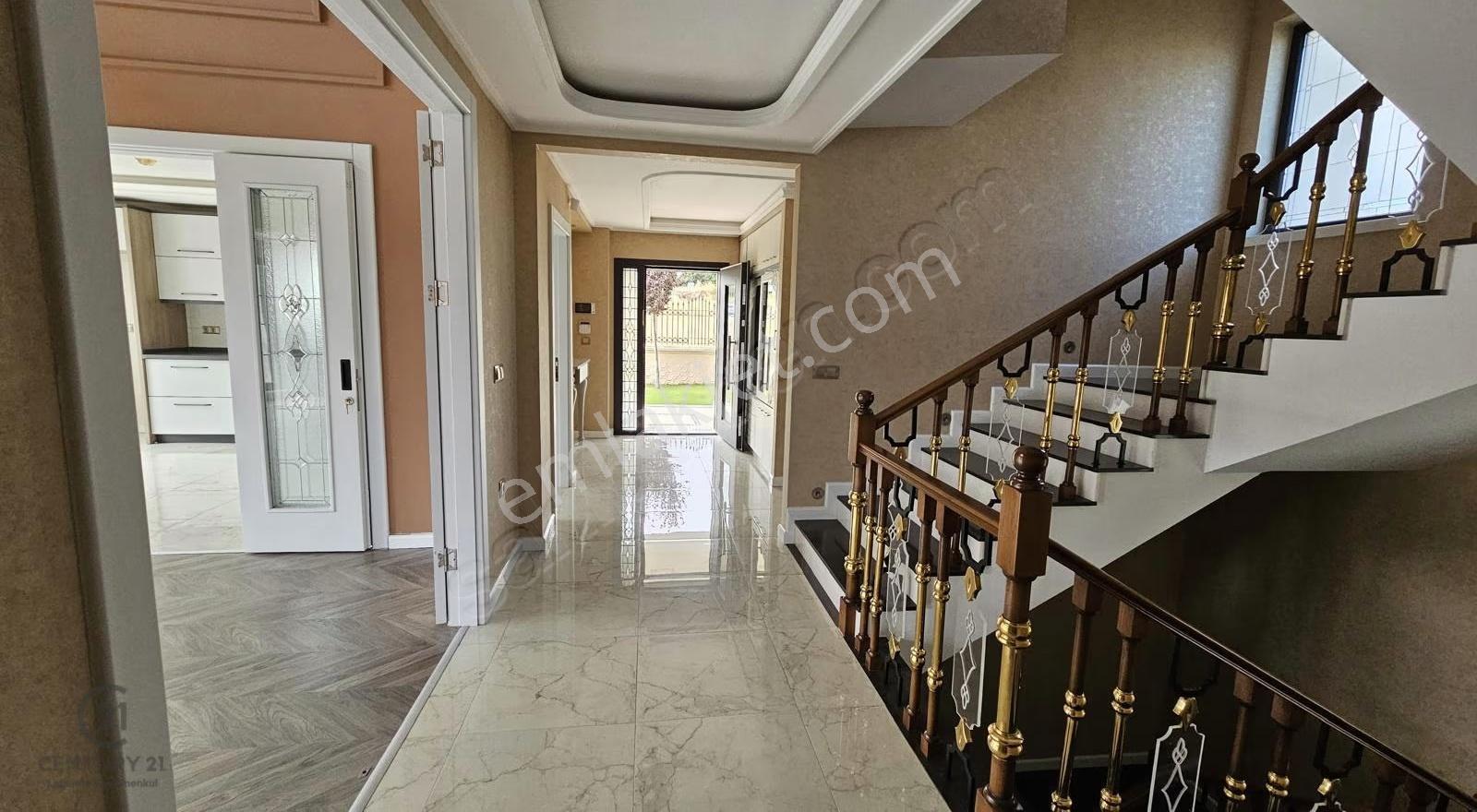 Güzelyalı Mahallesinde Lüks Satılık 5+2 Villa Fırsatı - Görsel 25