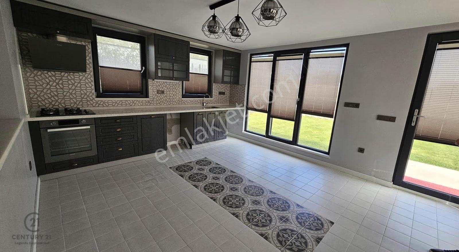 Güzelyalı Mahallesinde Lüks Satılık 5+2 Villa Fırsatı - Görsel 4