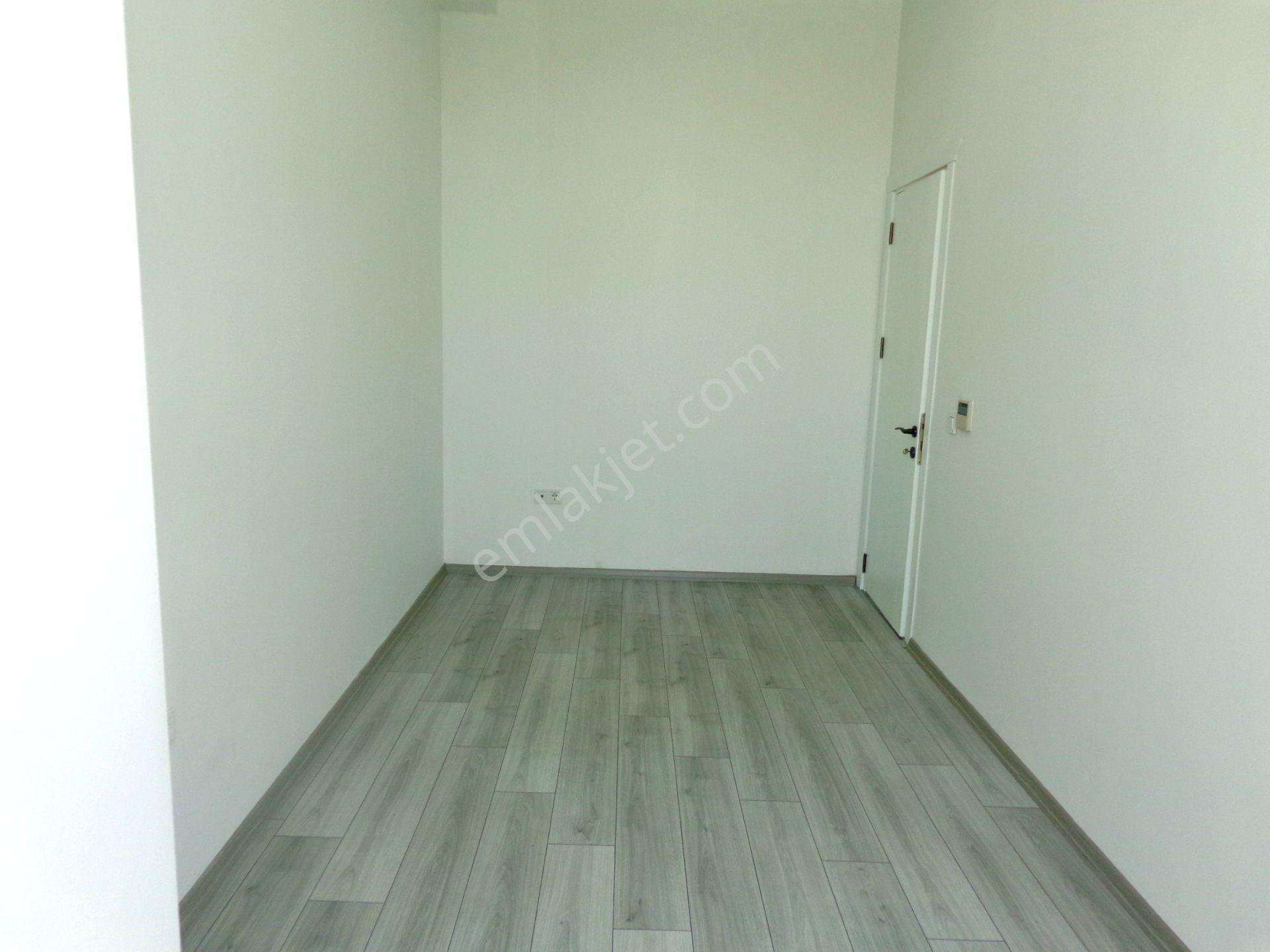 Kartal Golden Tulips 2 Yıllık 70m2 Mutfaklı Wc'li Kiralık İşyeri - Görsel 16