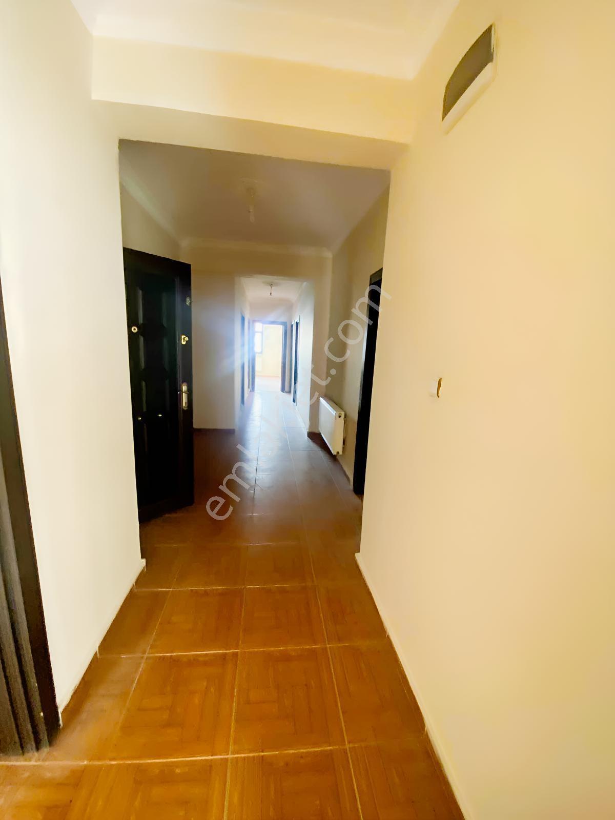 Şehitler Mah Salı Pazarı Arakat Kiralık 4+1 - Görsel 14