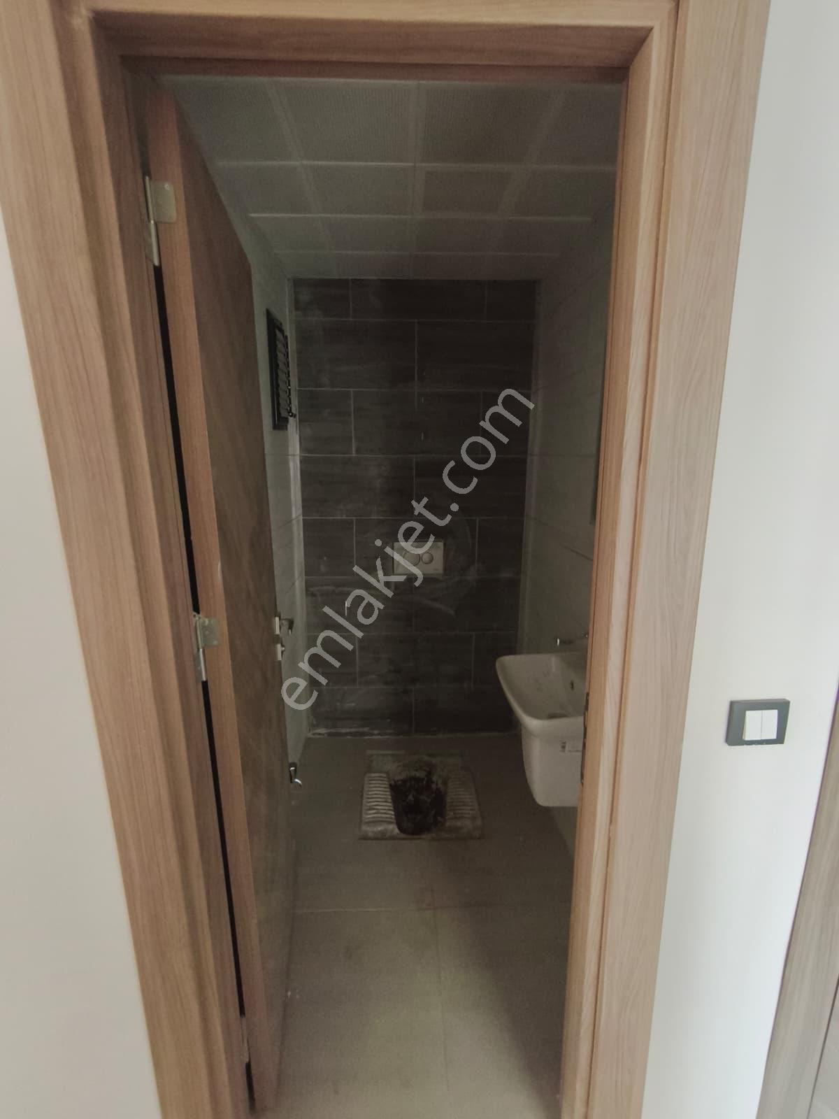 Adana Sarıçamda Göztepe 2+1 Kiralık Sıfır Kullanılmamış Yola Ve Okula Yakın Daire - Görsel 2