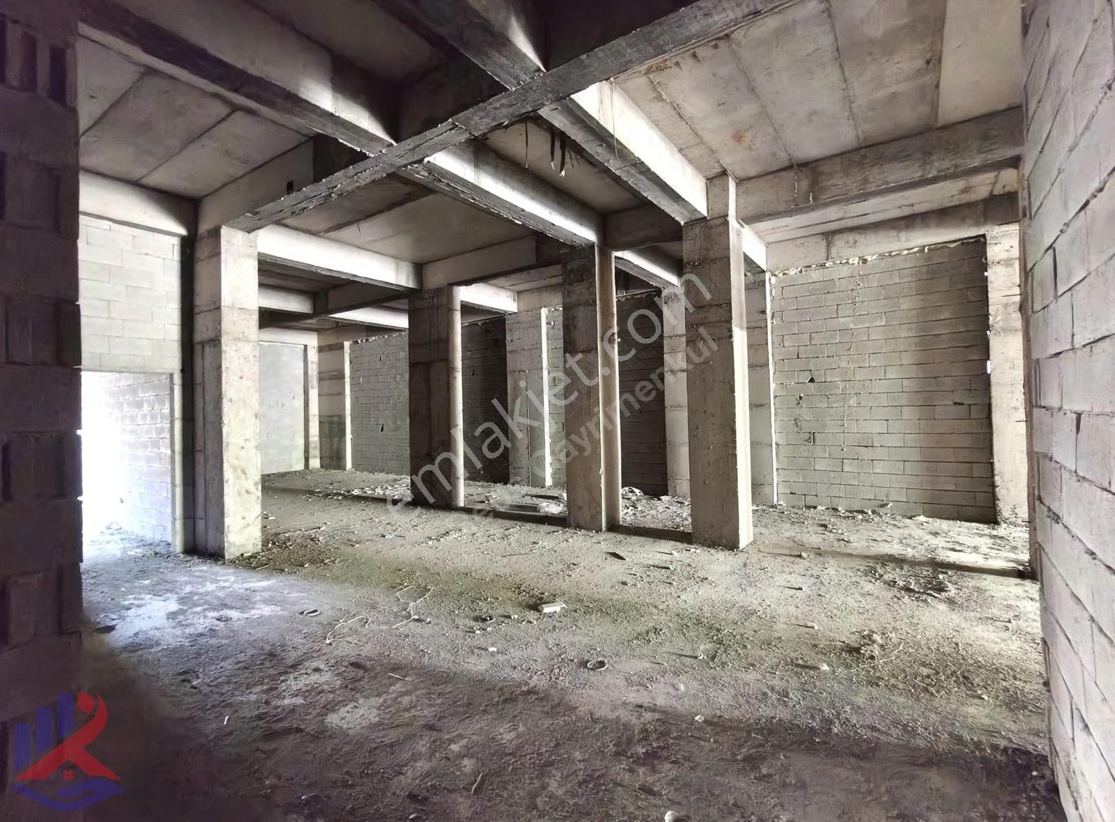 Reos'dan Ana Cadde'de Tabela Değeri Yüksek Kiralık Köşe İş Yeri - Görsel 16