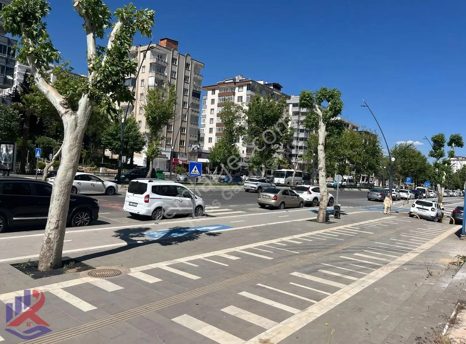 Reos'dan Ana Cadde'de Tabela Değeri Yüksek Kiralık Köşe İş Yeri - Görsel 4