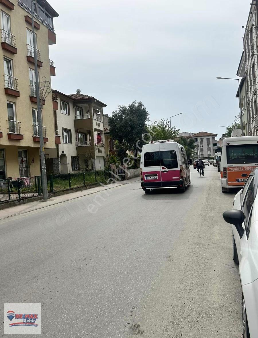 Re/max'dan Yalova Merkez Gop Mah 3 + 1 Satılık Daire - Görsel 6