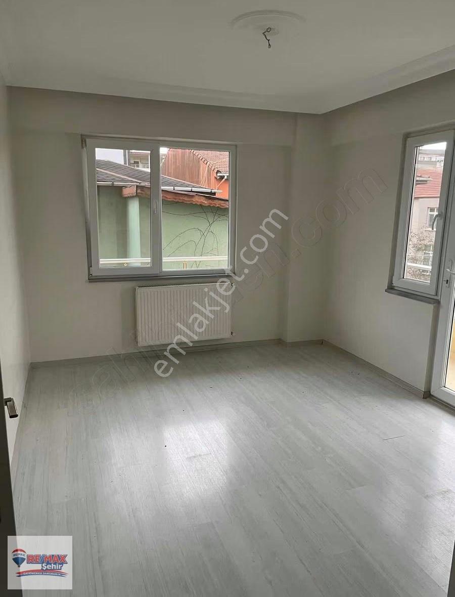 Re/max'dan Yalova Merkez Gop Mah 3 + 1 Satılık Daire - Görsel 15