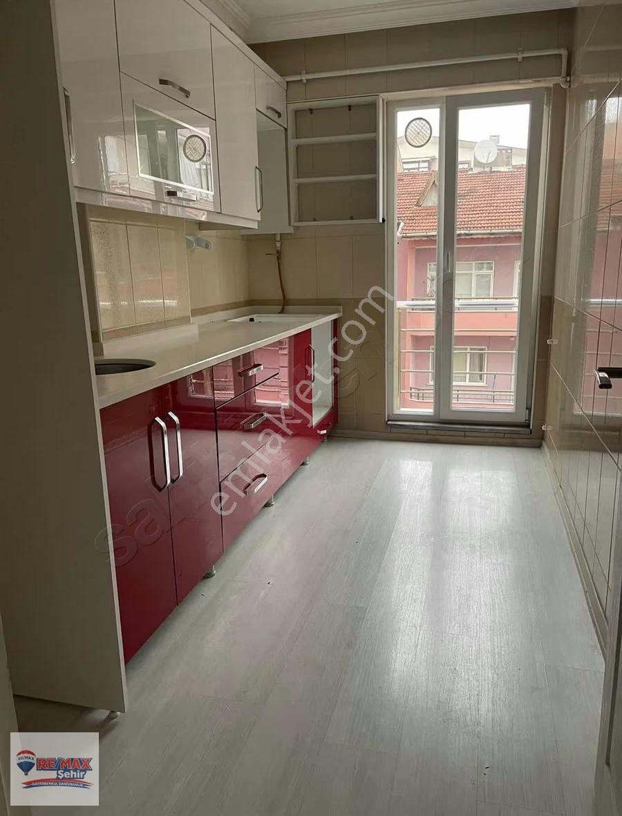 Re/max'dan Yalova Merkez Gop Mah 3 + 1 Satılık Daire - Görsel 24