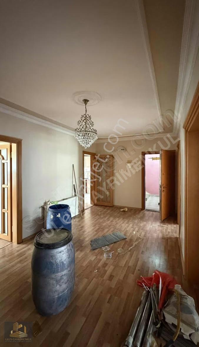 Ulus'tan Kemer'de Merkezi Konum 3+1 130m2 2.kat Satılık Daire - Görsel 4