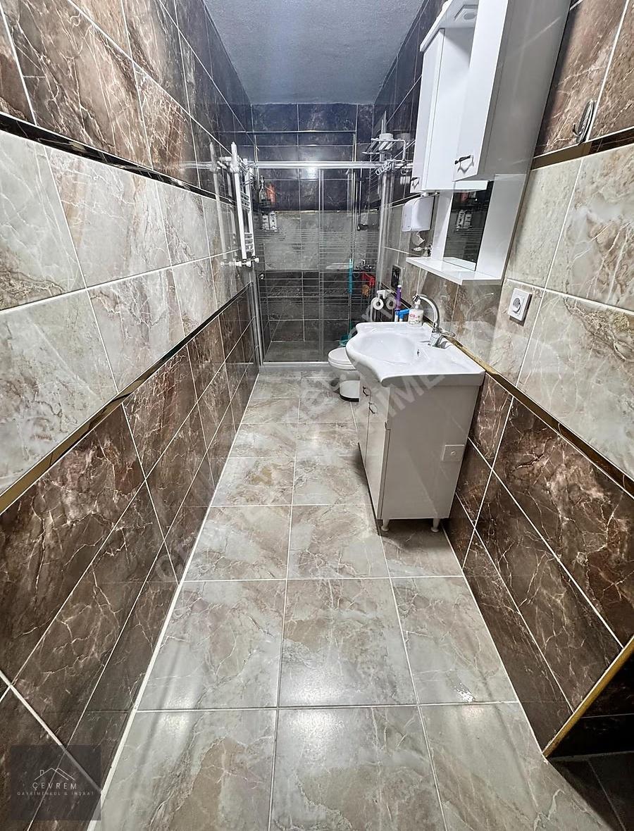 *çevrem* Yeşilova'da Metrobüse Çok Yakın 1+1 70m² Yüksek Giriş - Görsel 5