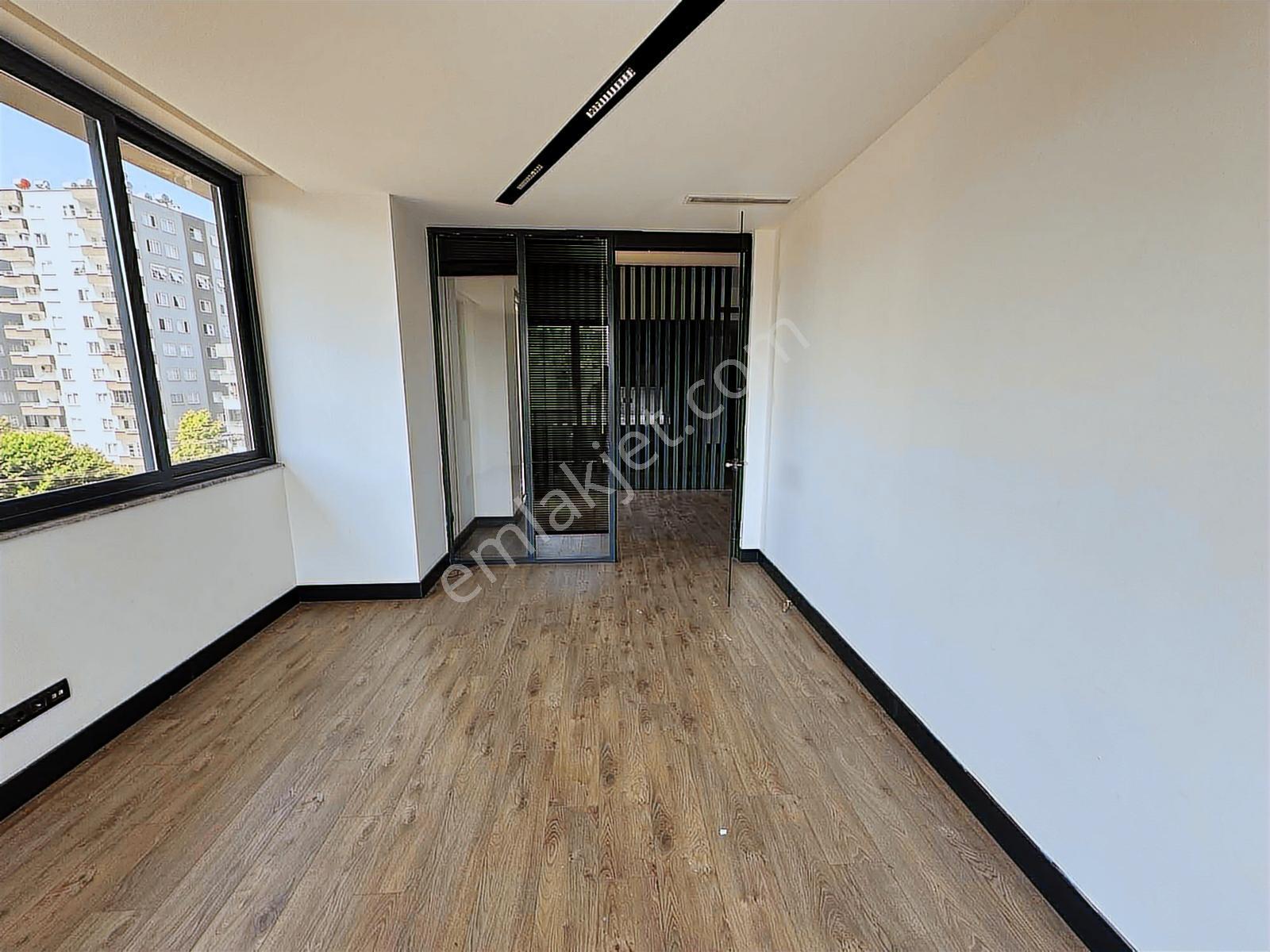 Avax Gayrimenkulden Gmk Ya Sıfır İş Merkezinde Kiralık Ofis - Görsel 3