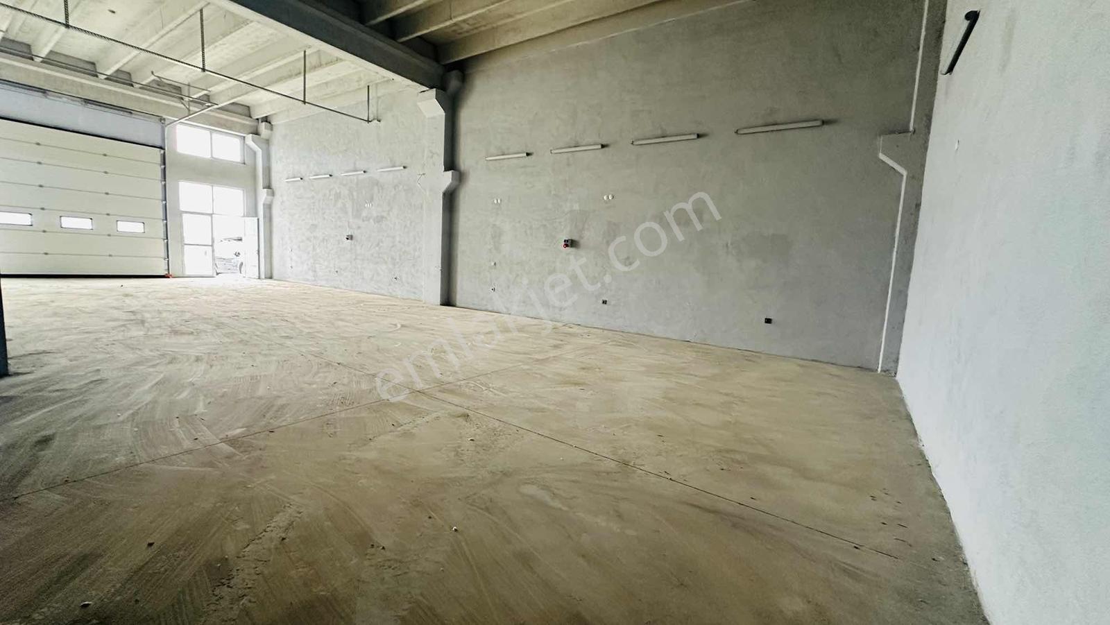 Re/max Rabia Saraçtan Toybelen Sanayi Sitesinde Kiralık 200 M² - Görsel 2