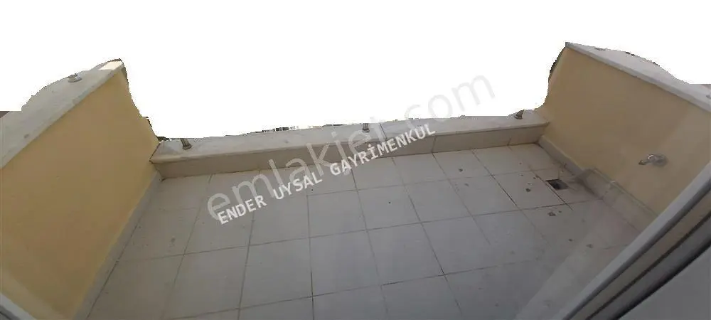 Ender Uysal Gayrimenkulden Yunusemre Mahallesin De Kiralık Balkonlu Çatı Katı Apart.. - Görsel 2