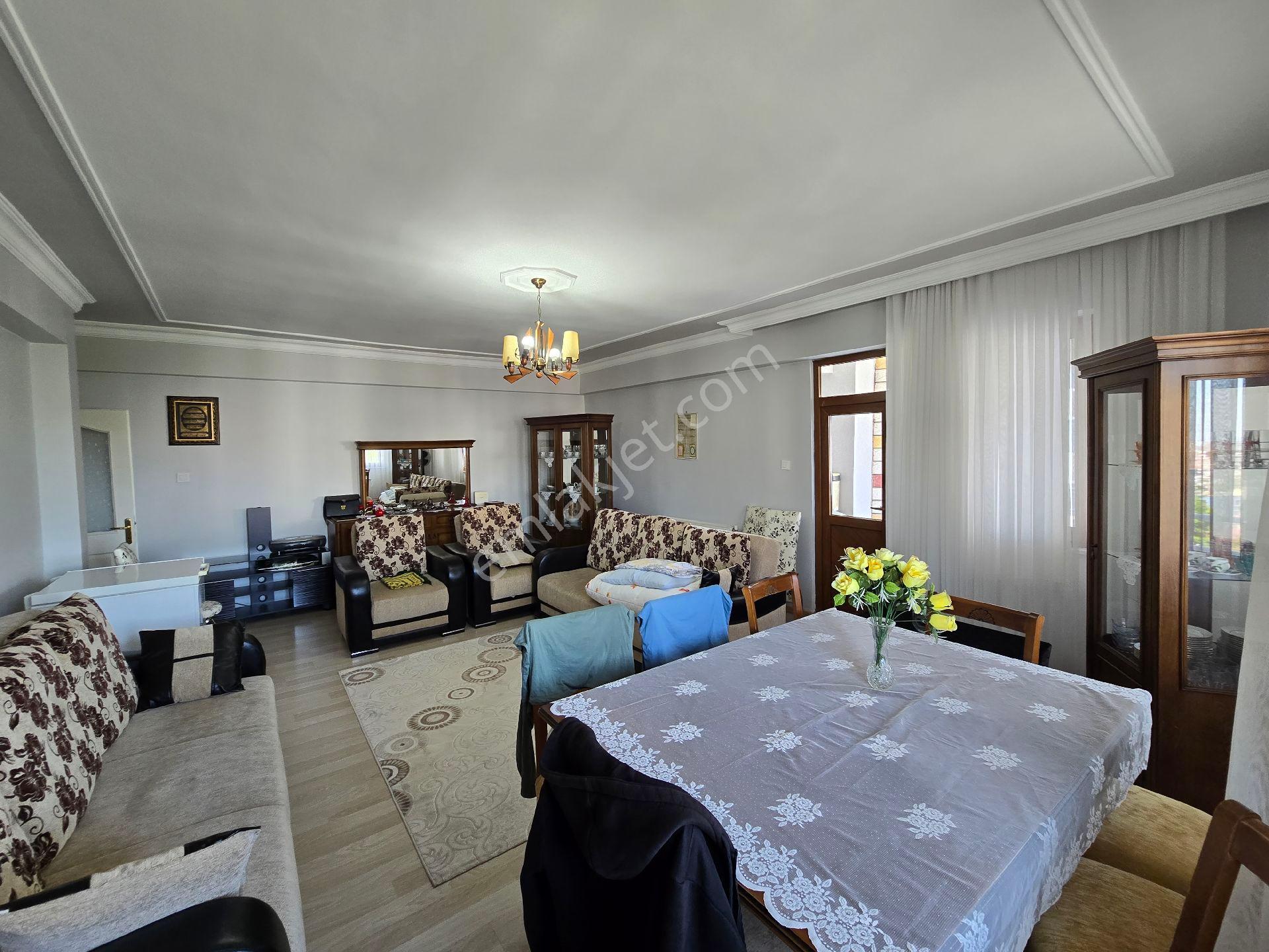 Kayapınar ,diclekent Villaları Karşısı 3+1 Orta Kat Daire - Görsel 18
