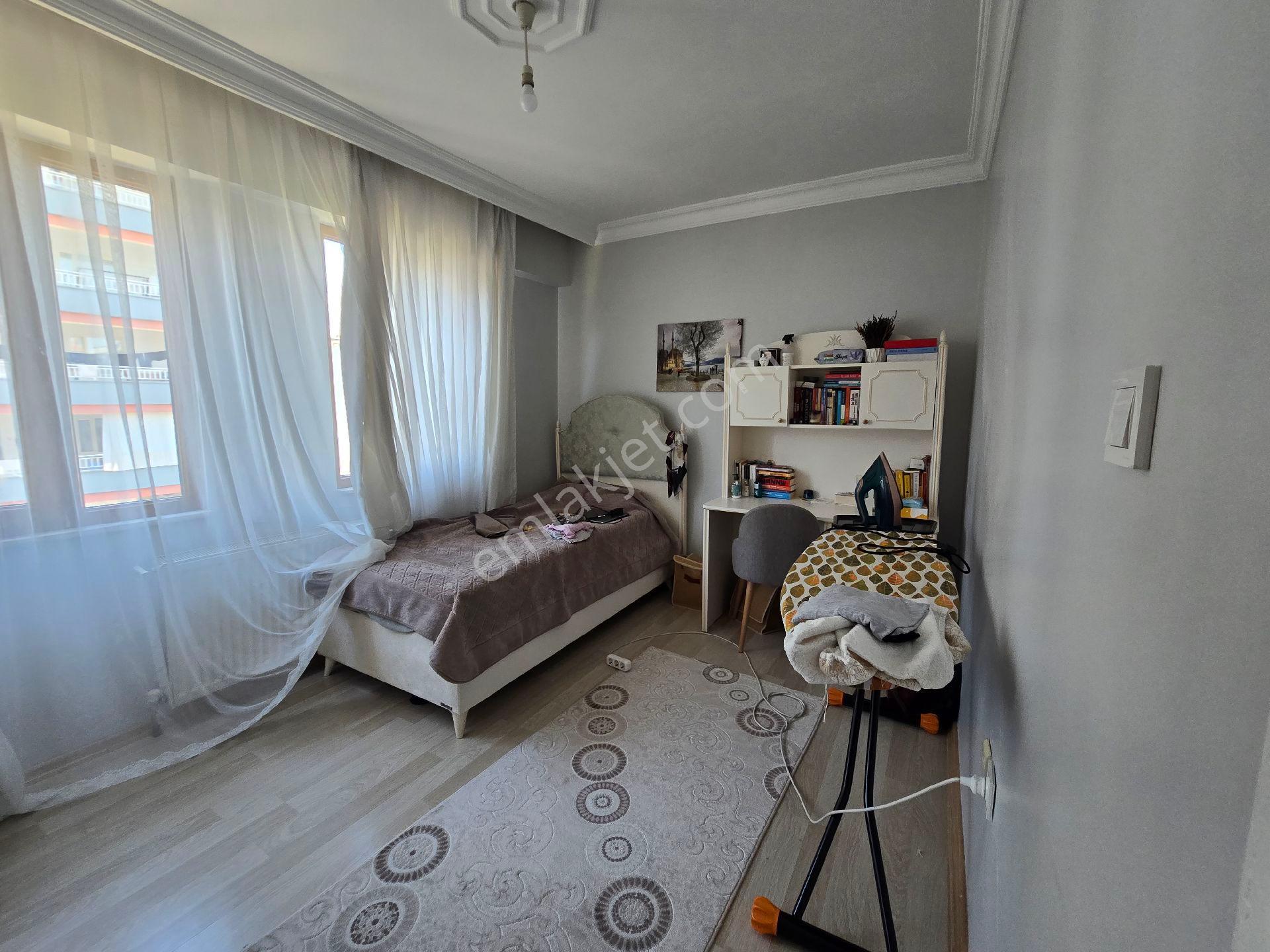 Kayapınar ,diclekent Villaları Karşısı 3+1 Orta Kat Daire - Görsel 22