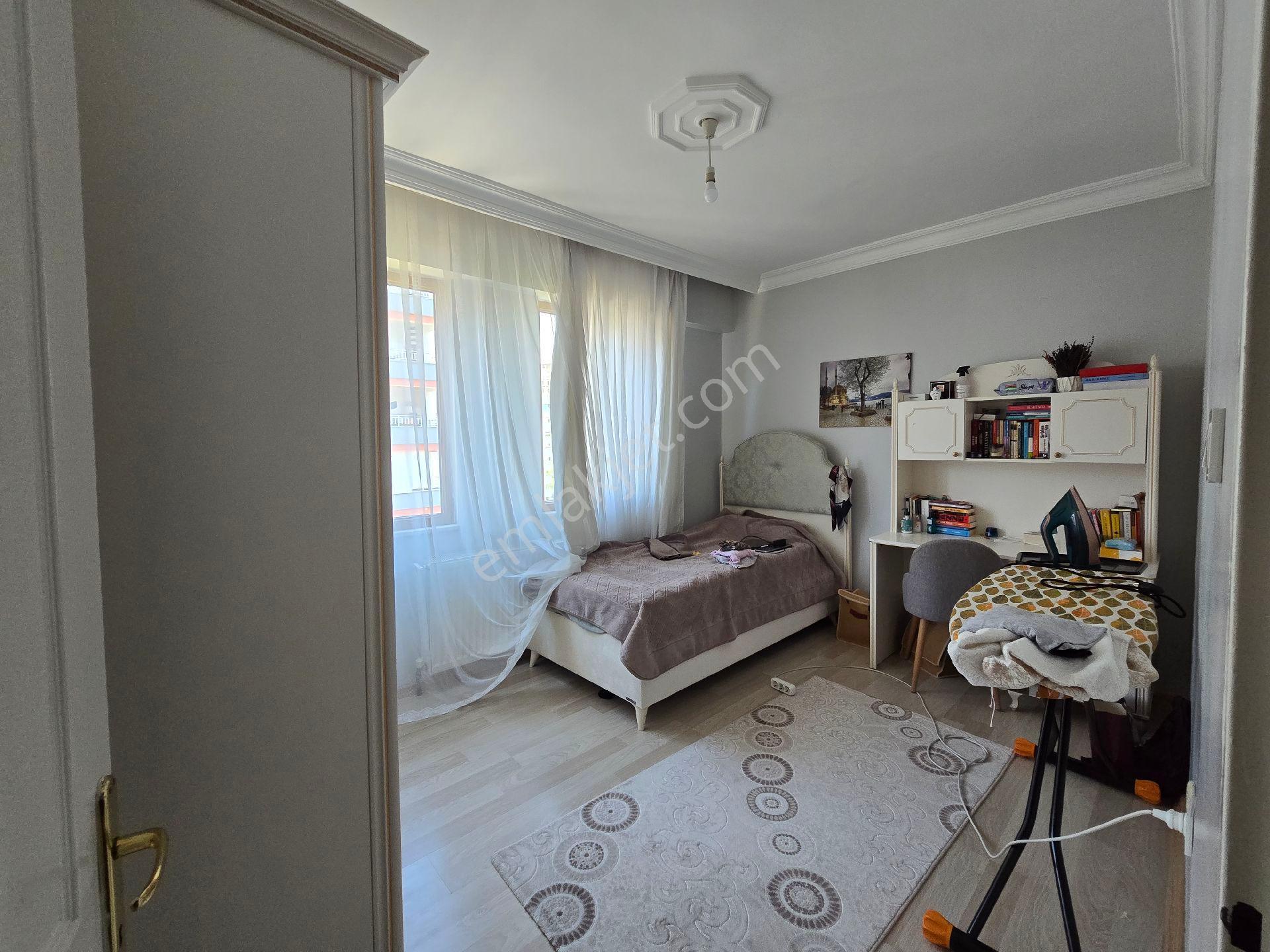 Kayapınar ,diclekent Villaları Karşısı 3+1 Orta Kat Daire - Görsel 24