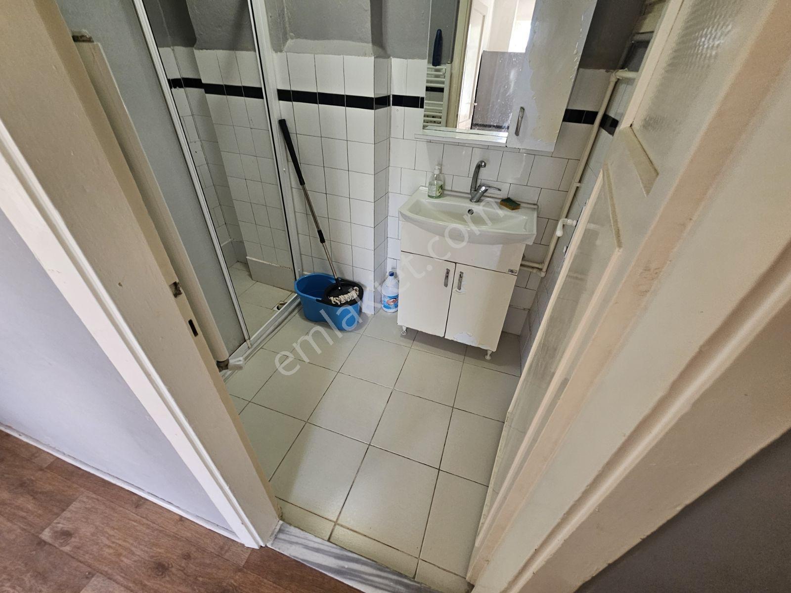 Kocamustafapaşa Merkezi Konum Cadde Üzeri Eşyalı 3.kat 2+1 90mk - Görsel 29