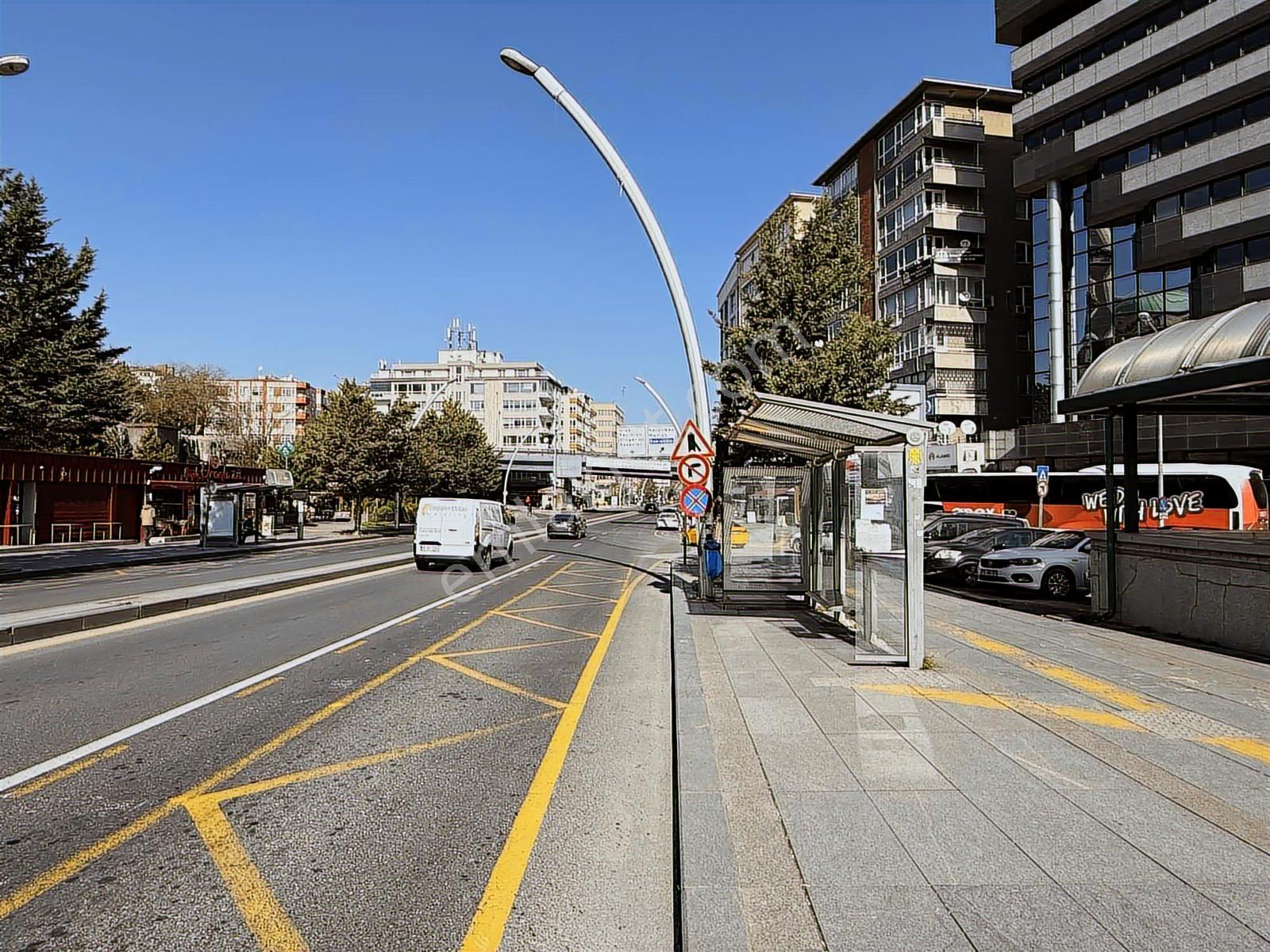 Kızılay Merkezde Adliye Ye Yakın 2+1 Kısmi Eşyalı Kiralık Ofis - Görsel 17