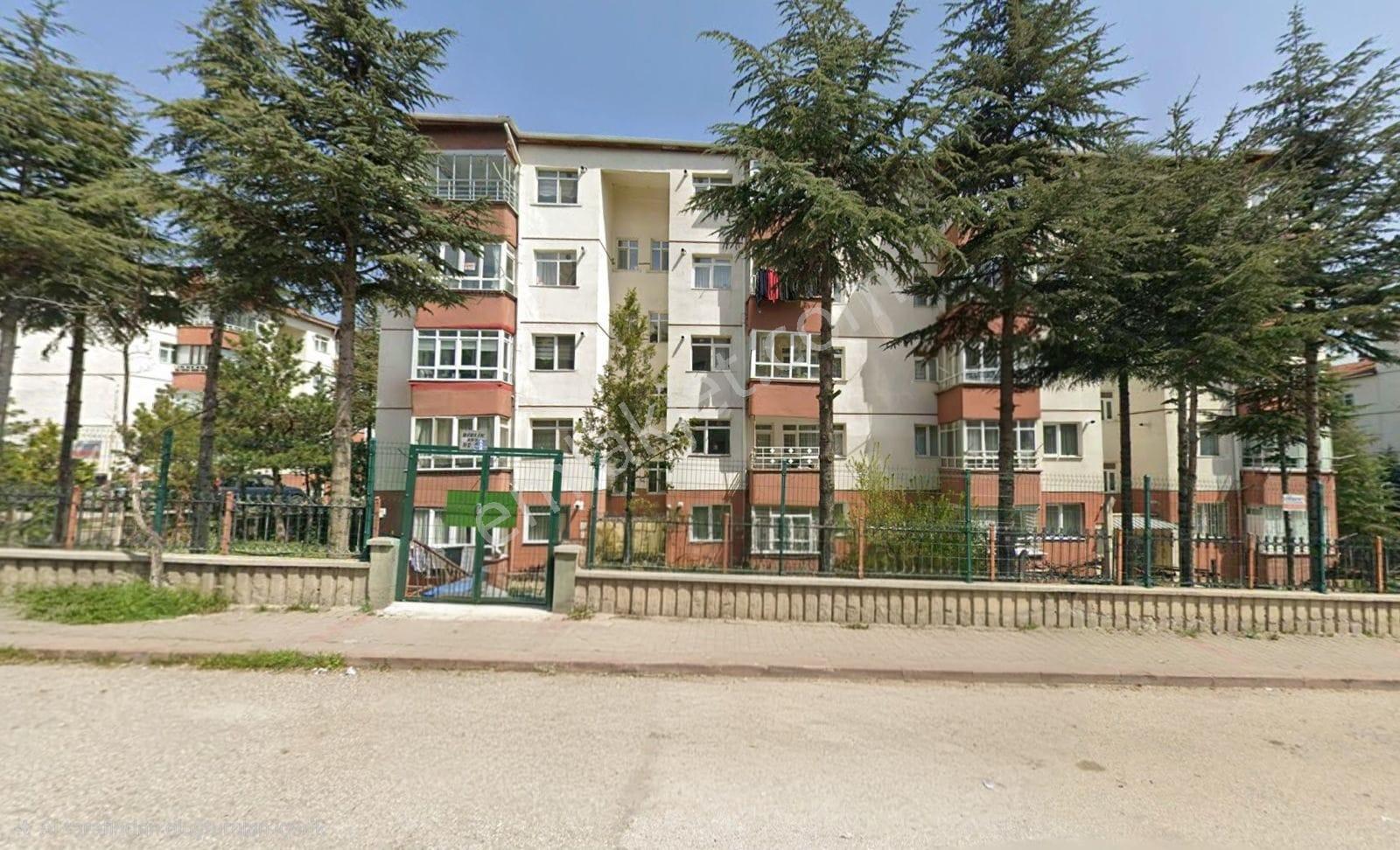 Eminevim'e Uygun | Serhat Mahallesinde Site İçinde Satılık 3+1