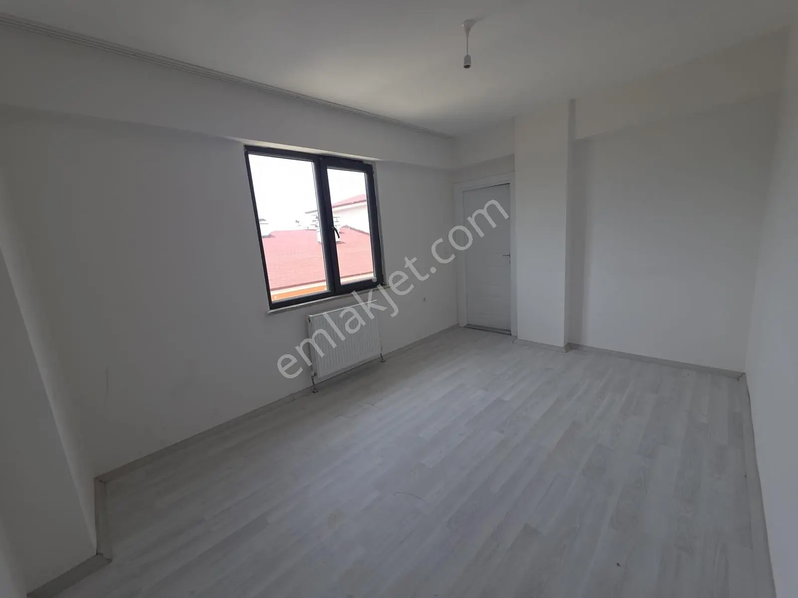 İlk Kullanıma Uygun Ebeveyn Banyolu 2+1 Satılık Daire - Görsel 8