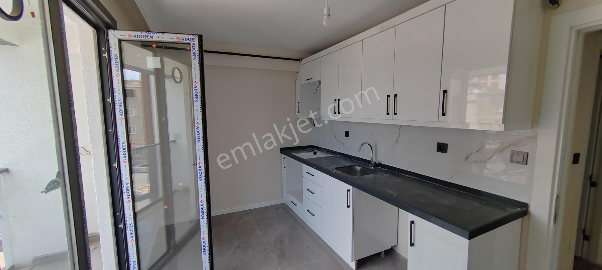 Pendik Güllü Bağlarda Merkezi Konumda Sıfır Daire - Görsel 15