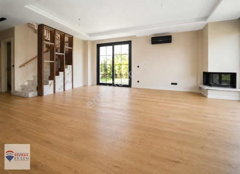 Çekmeköy Ömerli Pagora Villalarında Boş Kiralık 5+1 Villa - Görsel 25