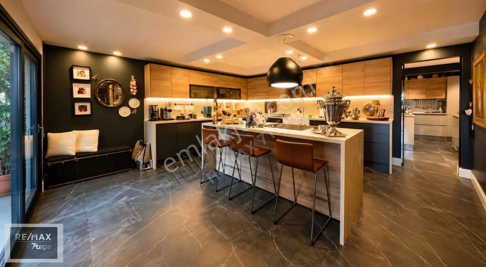 Remax 7tepe'den Acarkent Gün Batımı Keyfi Sunan B Tipi Villa - Görsel 5