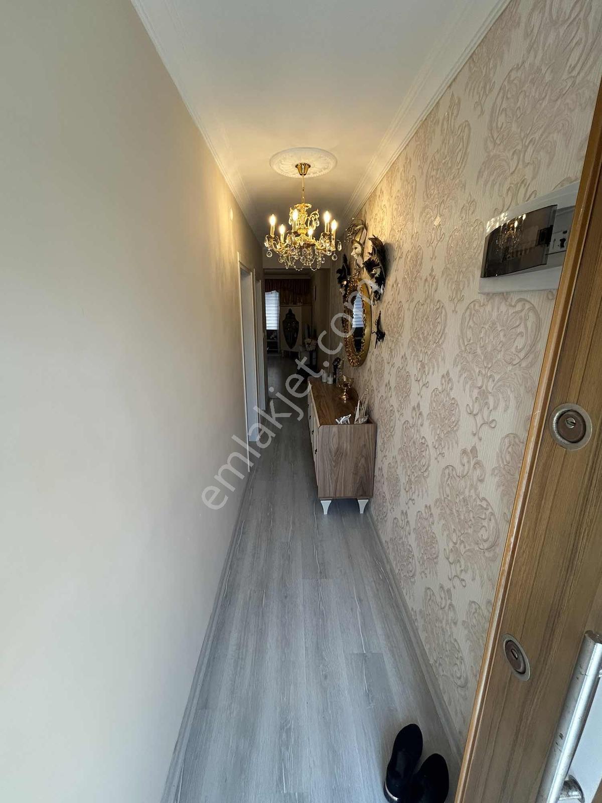 Kuşadasında Havuzlu Sitede Lüks Eşyalı 1+1 Satılık Daire - Görsel 19