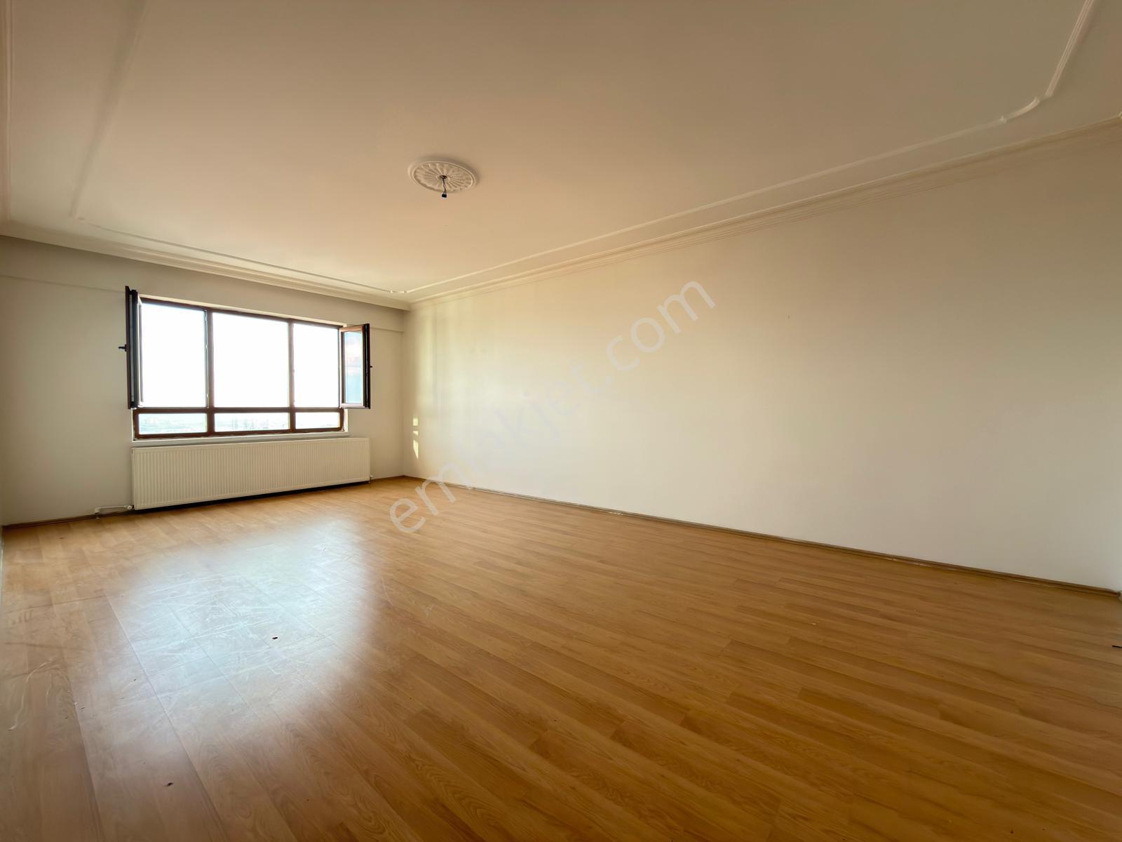 Kariyer'den Ankara Manzaralı 3+1 Teras Balkonlu 140 M2 Asansörlü - Görsel 10