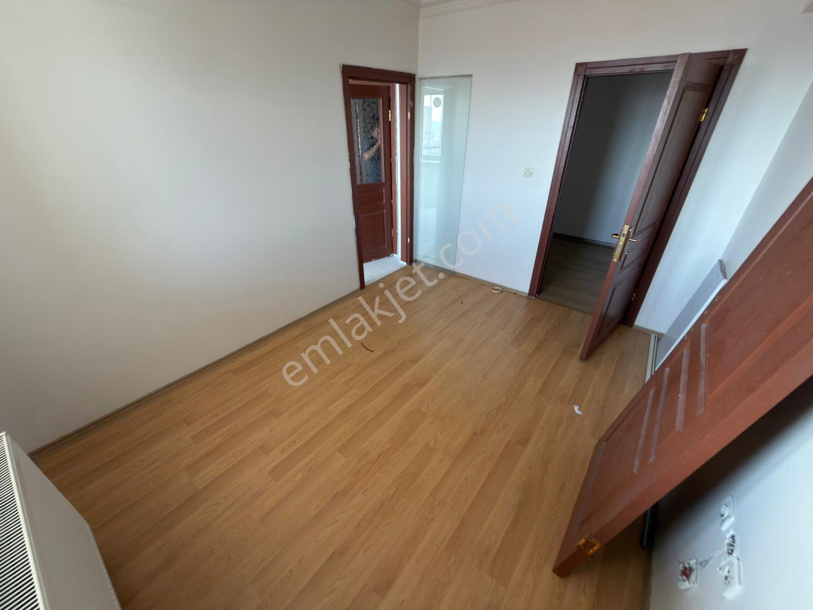 Kariyer'den Ankara Manzaralı 3+1 Teras Balkonlu 140 M2 Asansörlü - Görsel 2