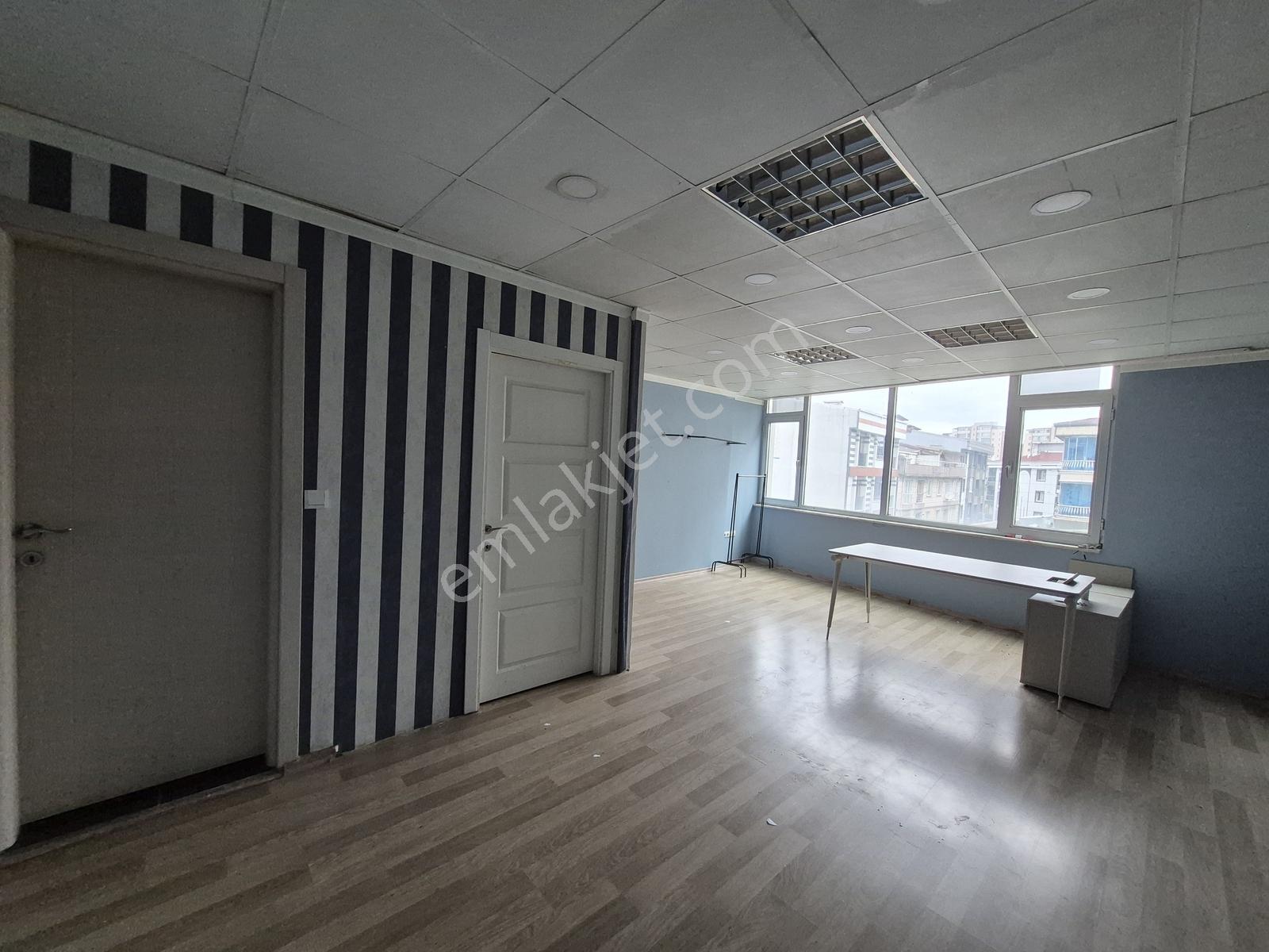 Esenyurt Merkez Mahallesi 1+0 Kiralık Ofis - Görsel 7