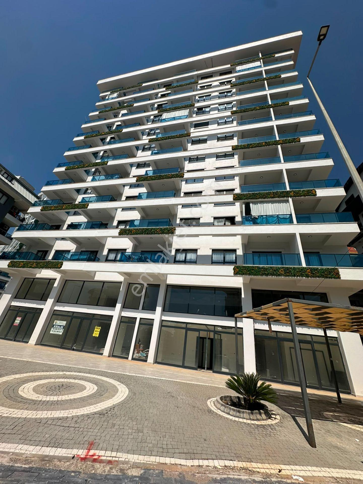 Alanya / Mahmutlarda 3 Katlı 160 M2 Geniş Kiralık Dükkan - Görsel 17