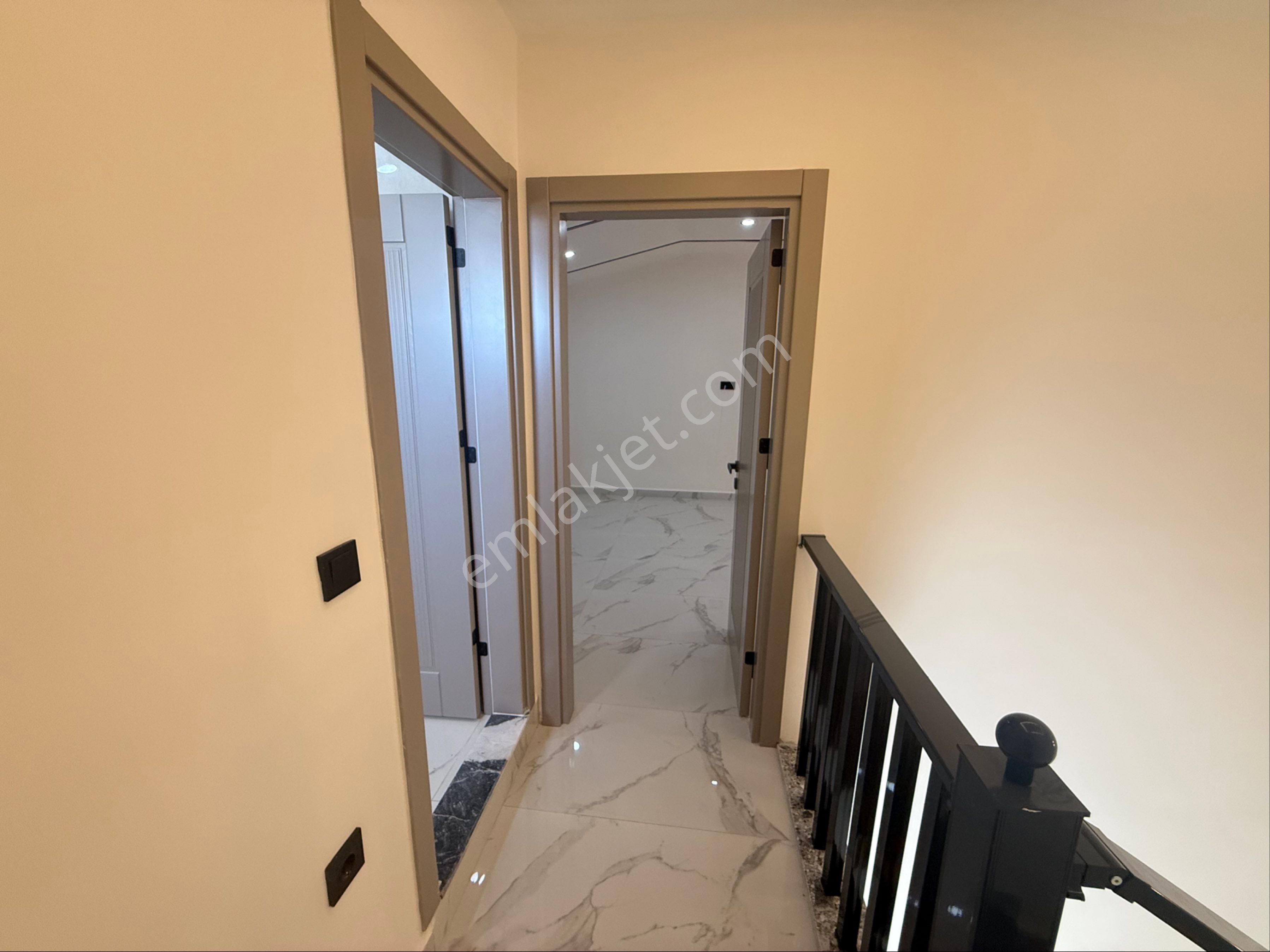 Didimde Özel Havuzlu Barbekülü Otoparklı 3+1 Villa! - Görsel 25