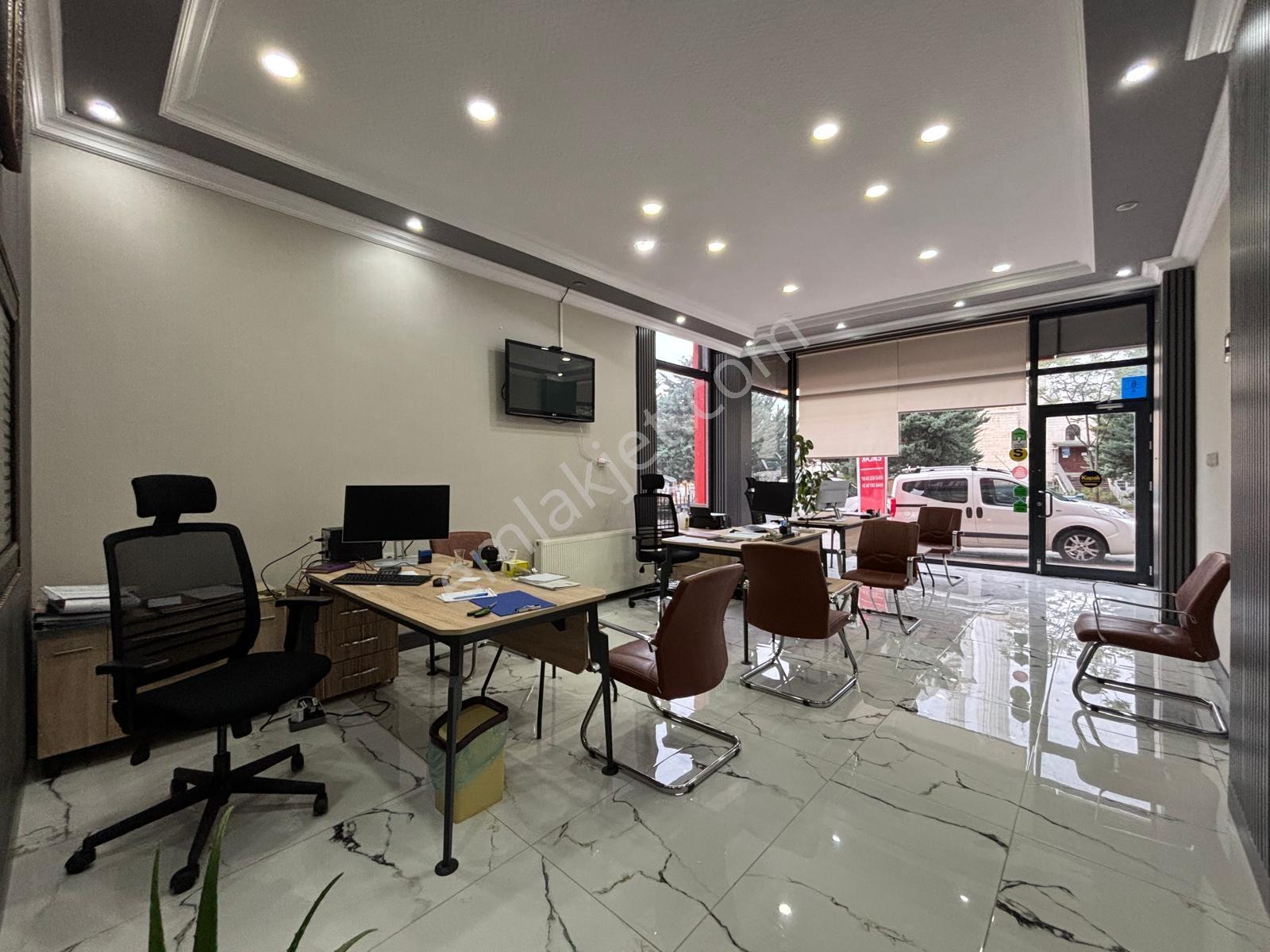 Barut Emlaktan Hicret Cami Yakını Güney E. Banyolu 3+1 Kat Daire - Görsel 25