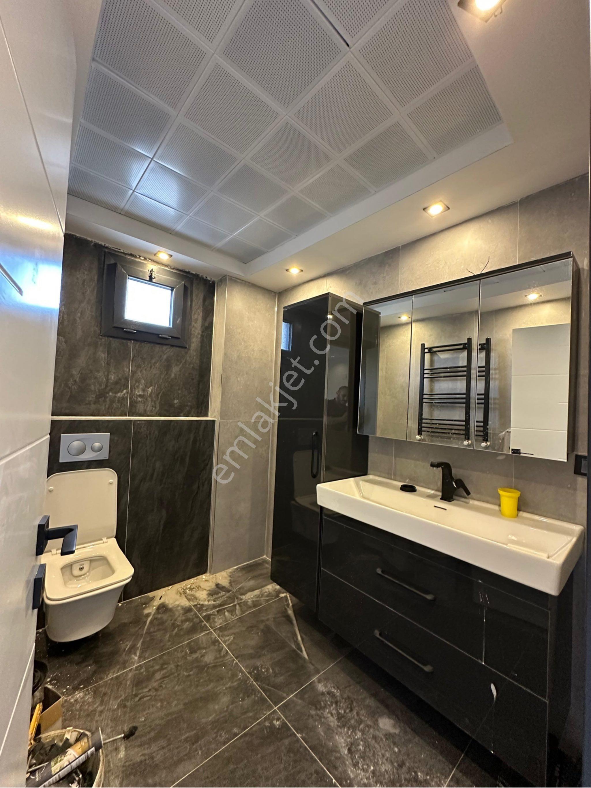 Geniş Peysaj Kullanım Alanlı Triplex Konforlu Eşsiz İşcilikli Villa - Görsel 12