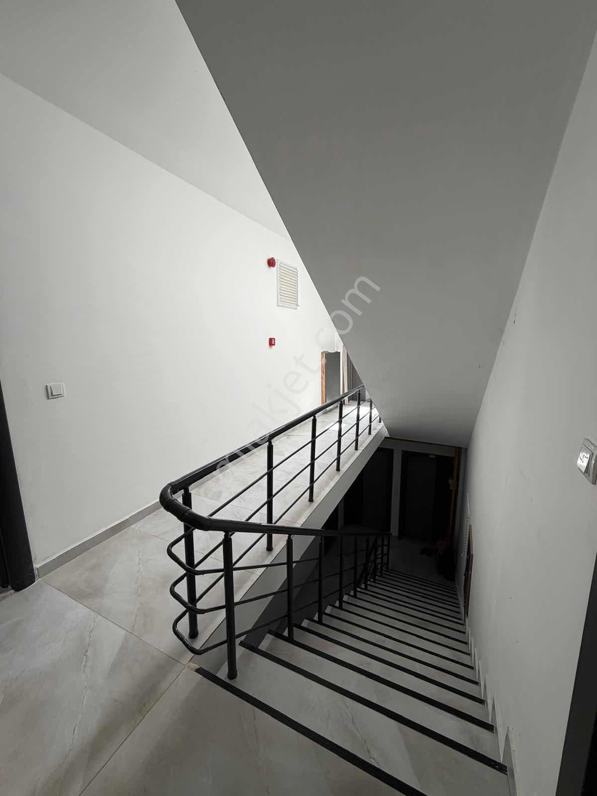 Akdur'dan Atakum'da Kiralık 1+1 Daire - Görsel 8