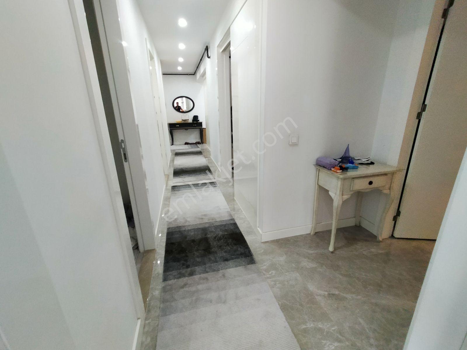 Lüks Site İçinde 137m2 3+1 Arakat 5 Yaşında Satılık Daire - Görsel 22