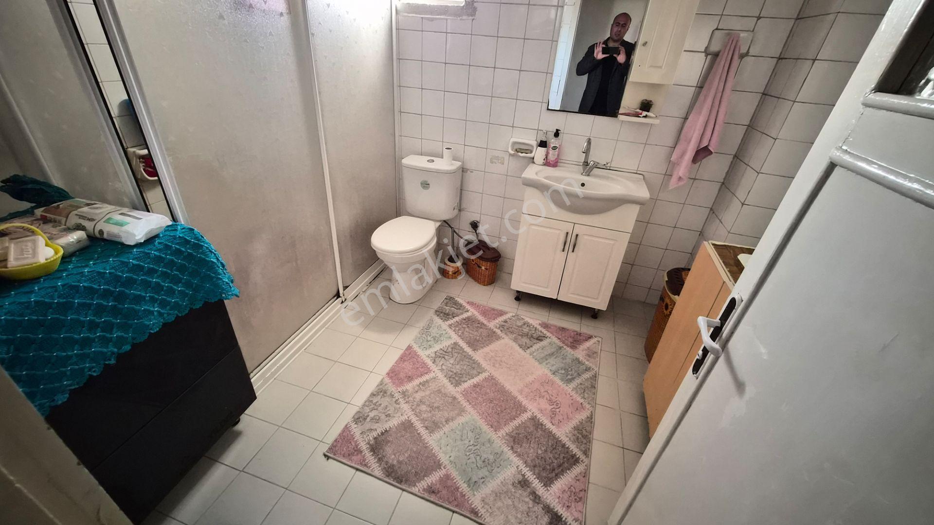 Abidin Paşada 160 Metre 3. Katta 3+1 Satılık Daire Salon Bağımsızdır - Görsel 17