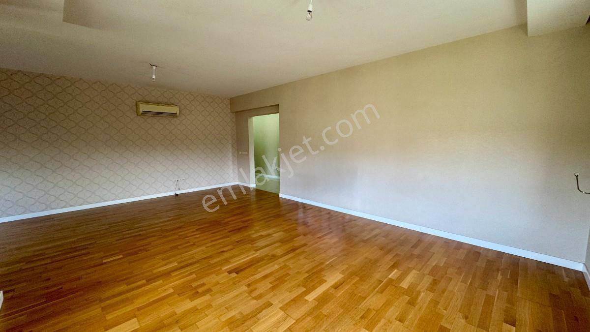 Bornova Evka 3 Te Havuzlu Site İçerisinde 4+1 Kiralık Daire - Görsel 14