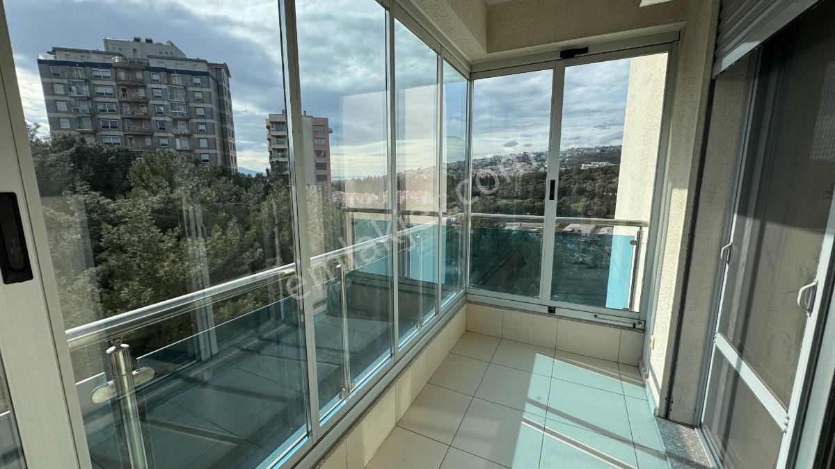 Bornova Evka 3 Te Havuzlu Site İçerisinde 4+1 Kiralık Daire - Görsel 26