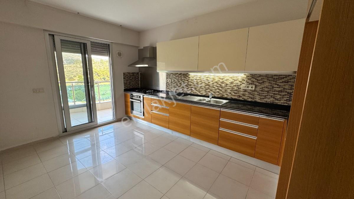 Bornova Evka 3 Te Havuzlu Site İçerisinde 4+1 Kiralık Daire - Görsel 32