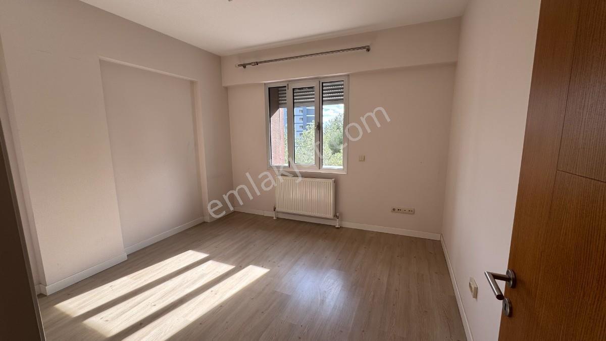 Bornova Evka 3 Te Havuzlu Site İçerisinde 4+1 Kiralık Daire - Görsel 27