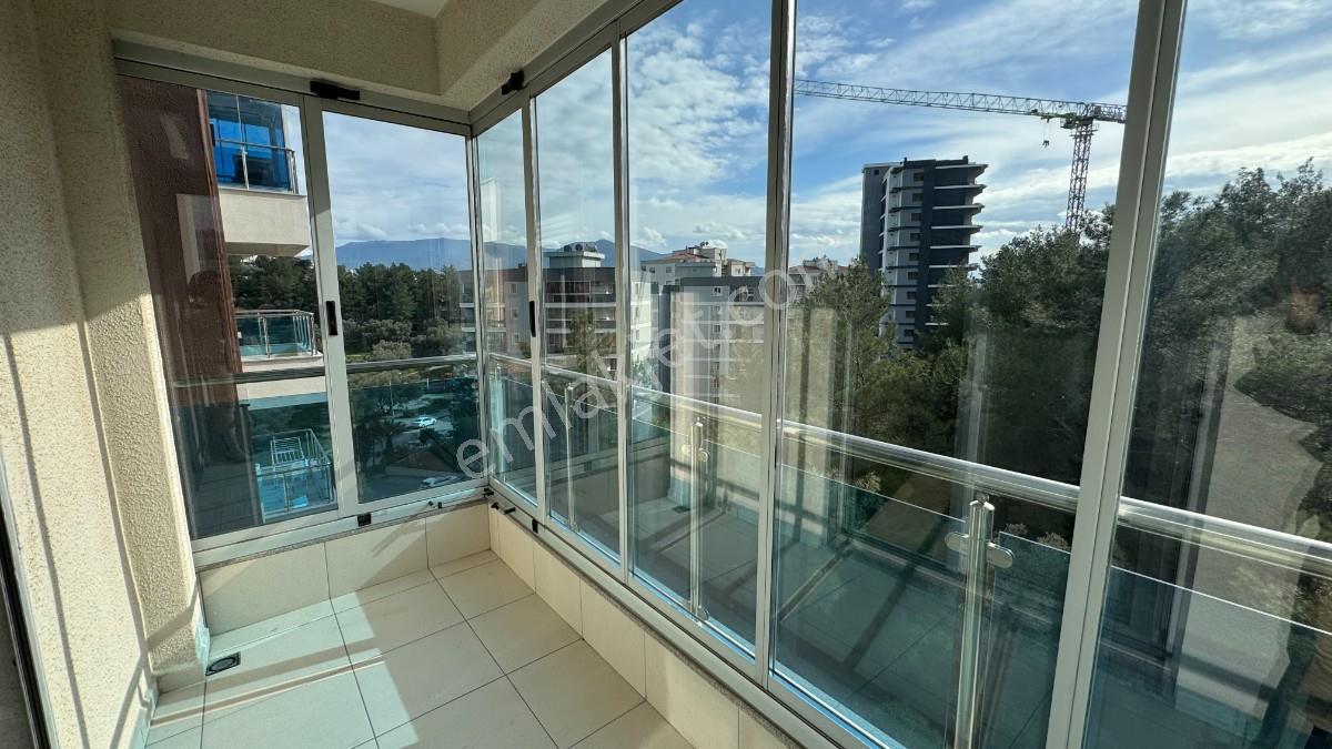 Bornova Evka 3 Te Havuzlu Site İçerisinde 4+1 Kiralık Daire - Görsel 29