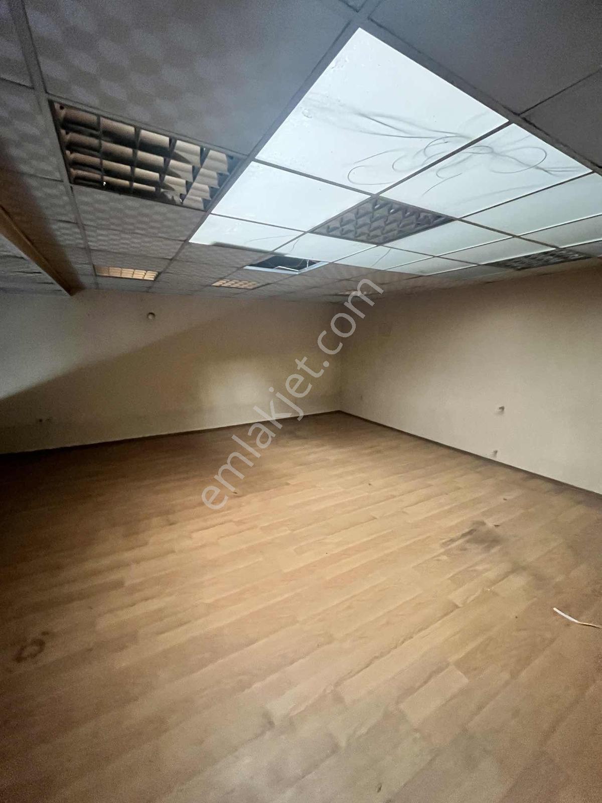 İkitelli İosb 250m2 Oto Tamirine Uygun Köşe Dükkan - Görsel 7