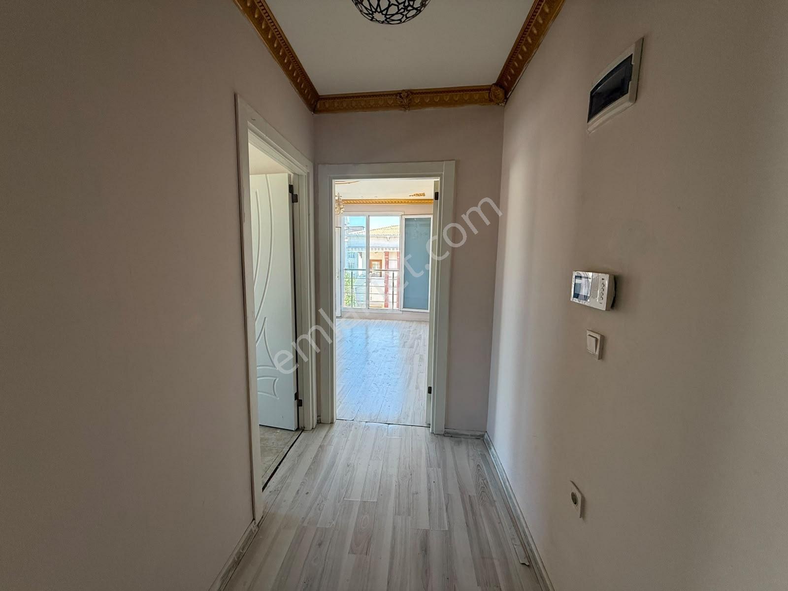 Esenyurt Bağlarçeşme'de Köşe Başı Acil Kiralık Hazır 1+1 Daire - Görsel 21