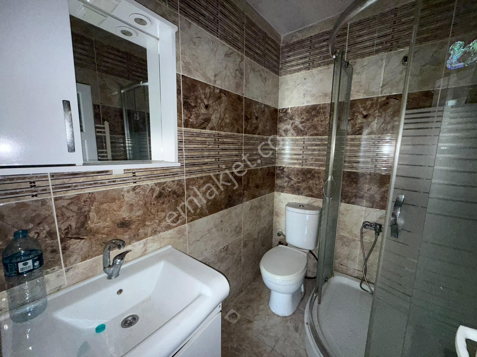 Esenyurt Bağlarçeşme'de Köşe Başı Acil Kiralık Hazır 1+1 Daire - Görsel 8