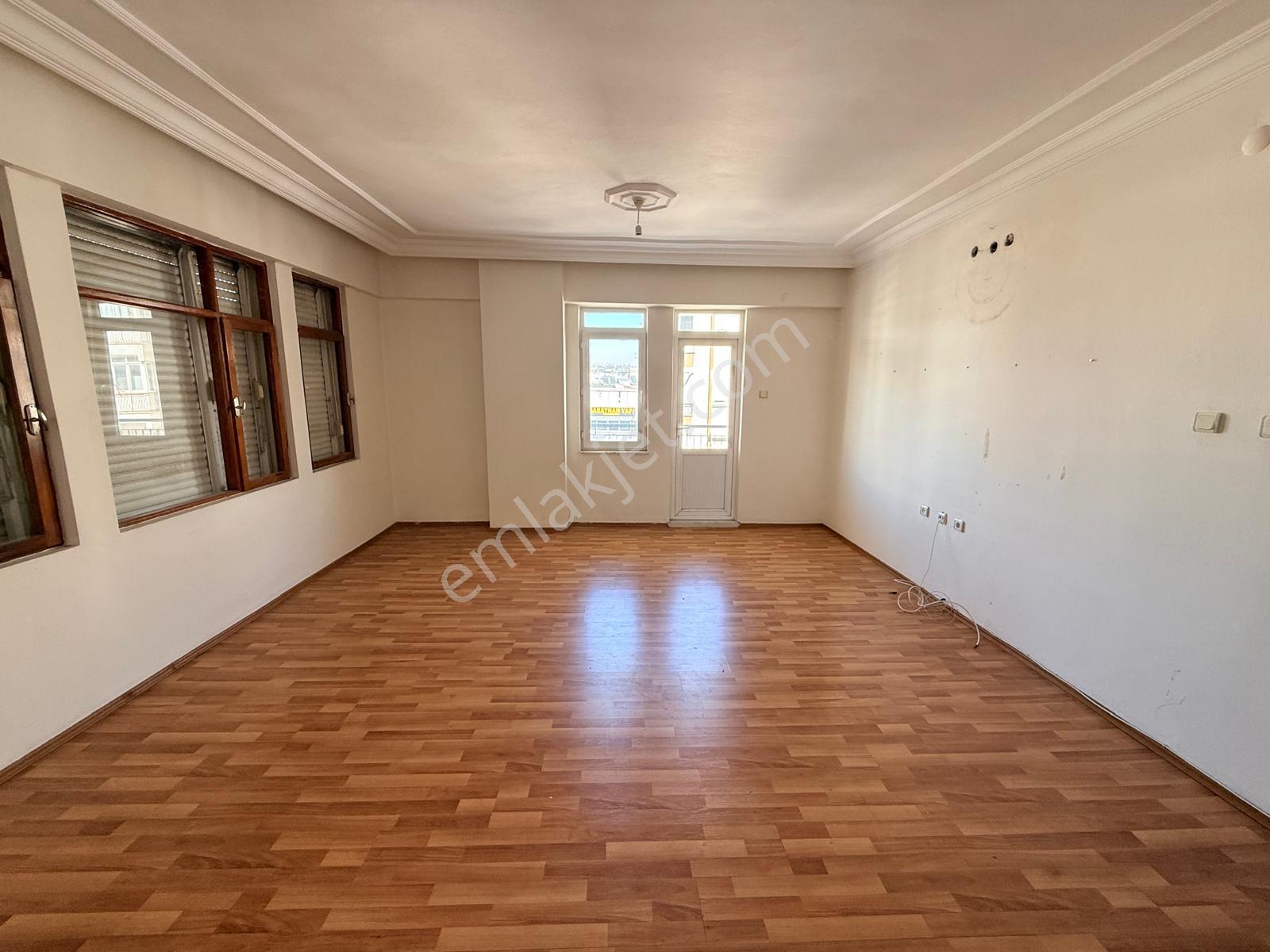 Markantalya Karşısında Asansörlü, Güney Cephe Geniş Daire - Görsel 18