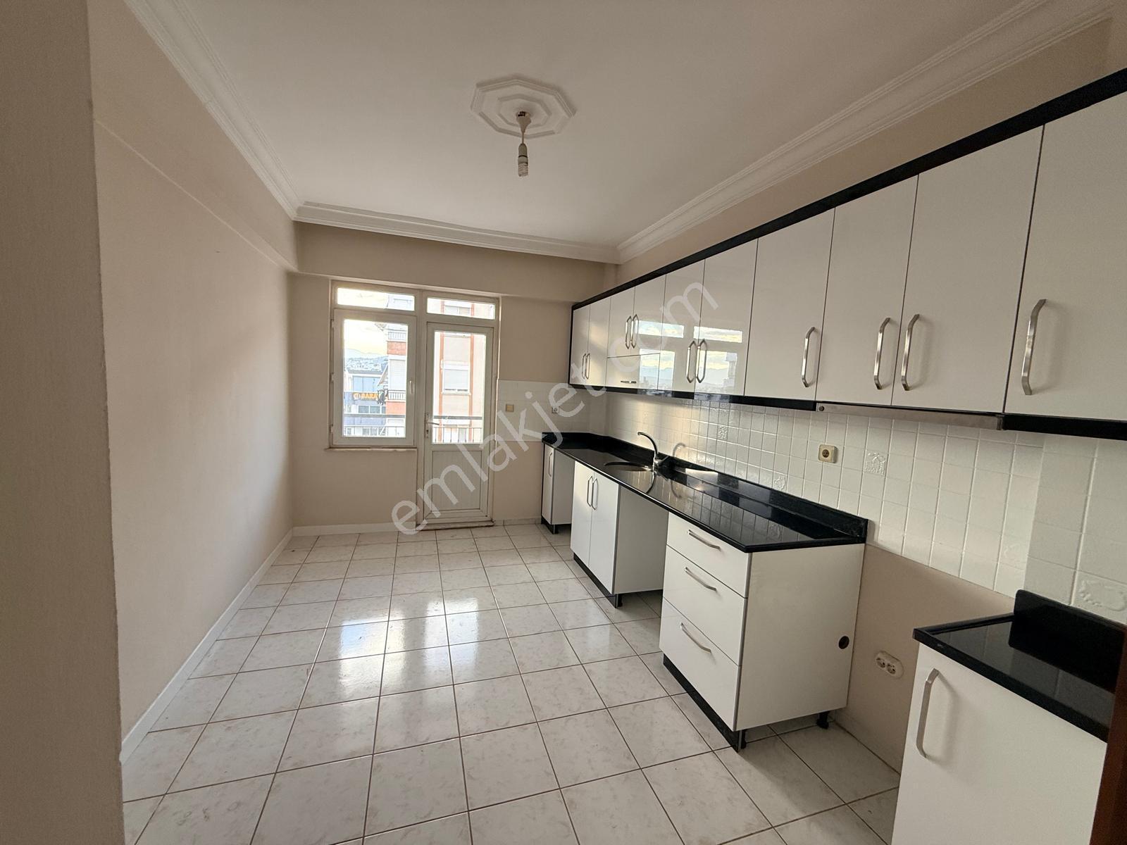 Markantalya Karşısında Asansörlü, Güney Cephe Geniş Daire - Görsel 10