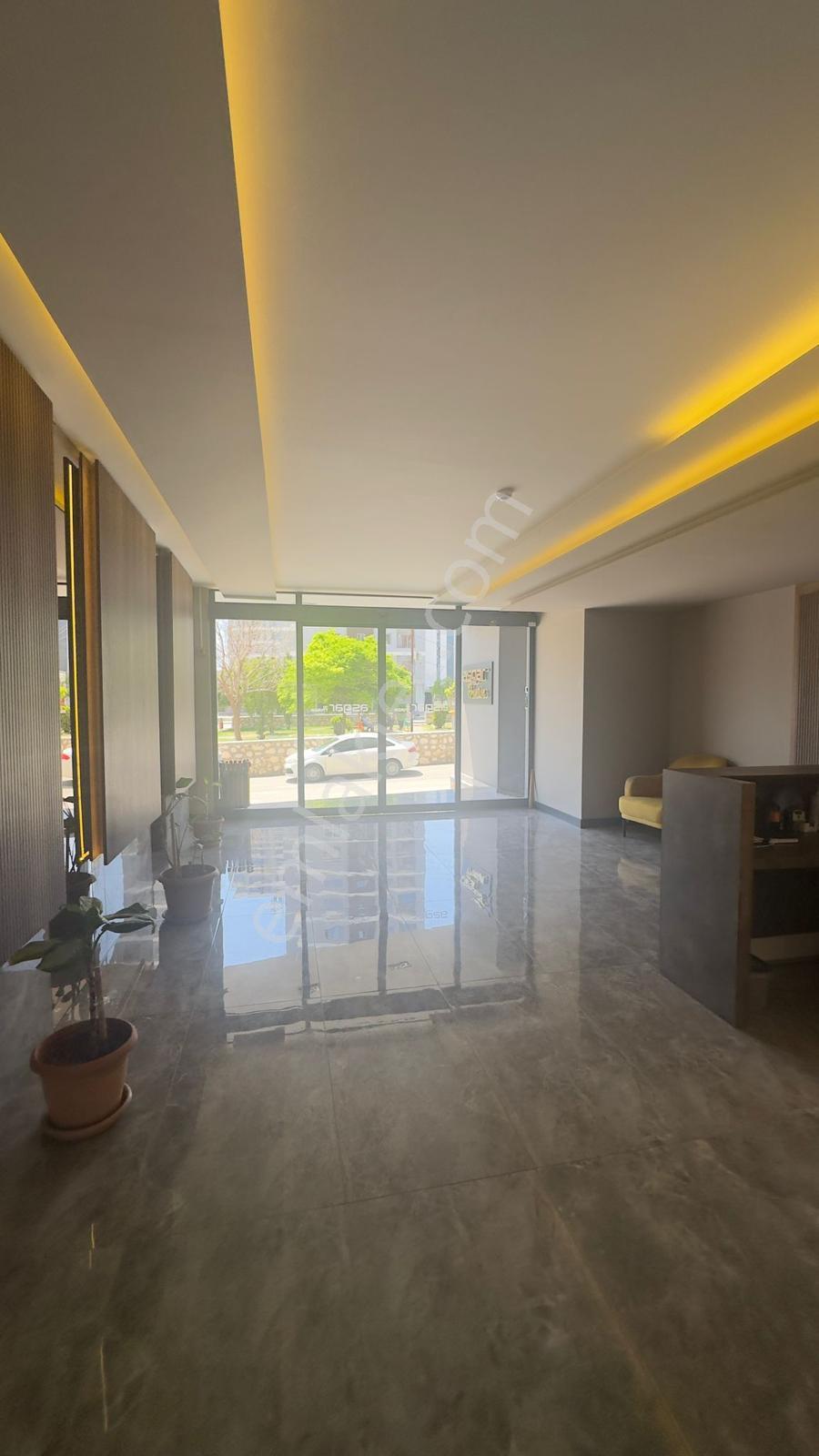Tömük'te Havuzlu Sitede Sıfır 2+1 Kiralık Daire (denize 250m) - Görsel 9