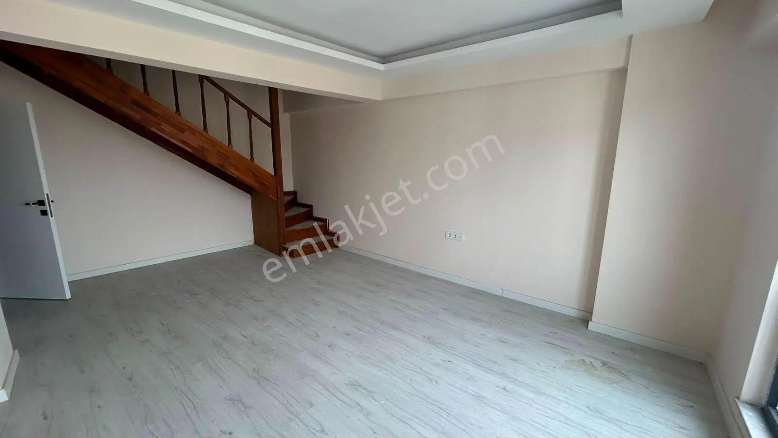 Uzmanlar'dan Kayacık Mah. Deniz Manzaralı Satılık 5+1 Çatı Dubleks Sıfır Daire