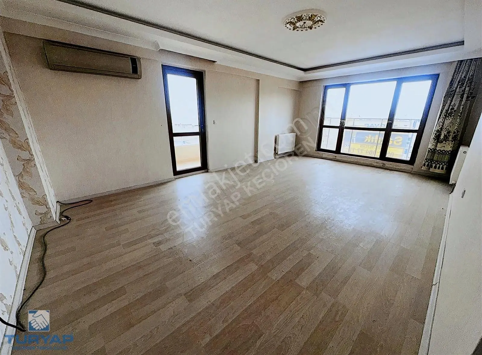 Bademlik'te Manzaralı 6+1 Teras 280m2 Asansörlü Otoparklı